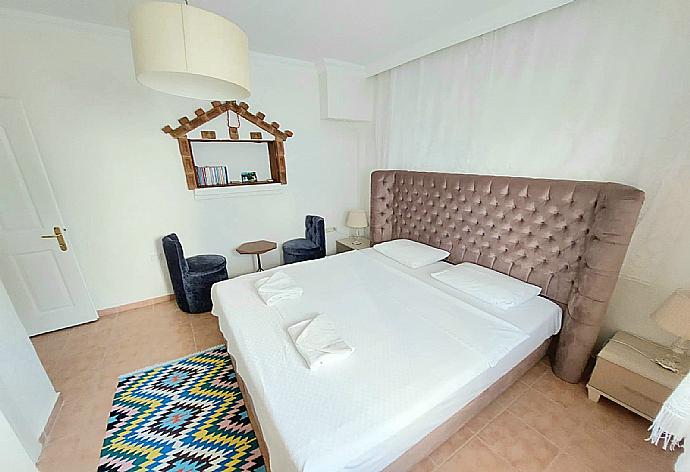 Double bedroom . - Dalyan Palace . (Galería de imágenes) }}