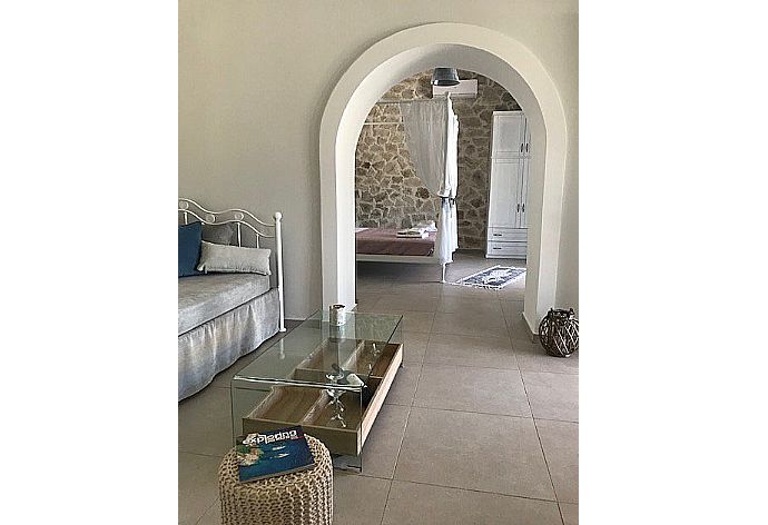 Double bedroom . - Paxos Bay Jacuzzi Studio . (Галерея фотографий) }}