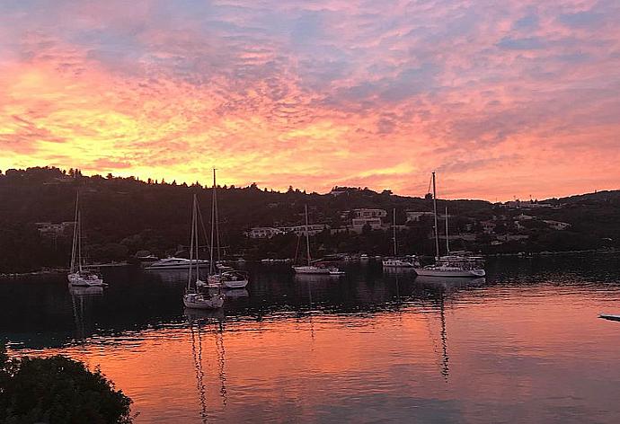 Mongonissi bay . - Paxos Bay Jacuzzi Studio . (Galerie de photos) }}