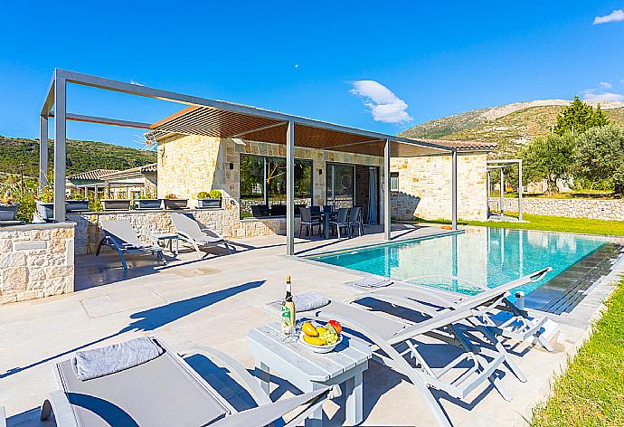 Beautiful villa with private pool and terrace . - Villa Ersi . (Galleria fotografica) }}