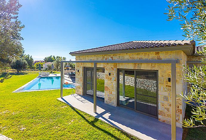 Beautiful villa with private pool and terrace . - Villa Ersi . (Galería de imágenes) }}