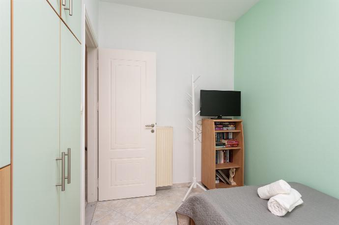 Single bedroom with A/C . - Villa Marafen . (Photo Gallery) }}