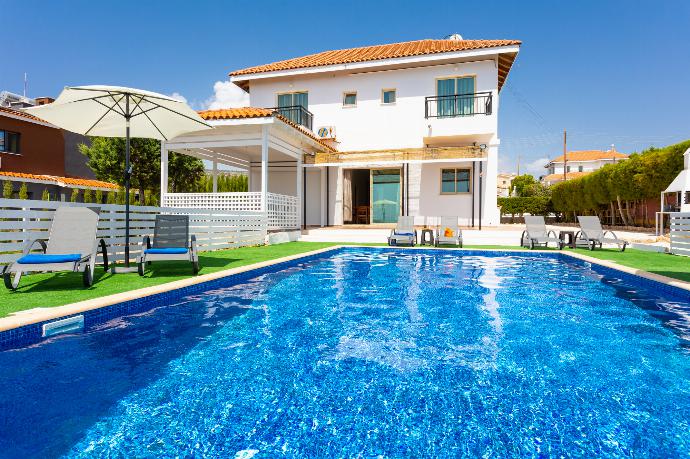 Beautiful villa with private pool and terrace with sea views . - Villa Solon . (Galleria fotografica) }}