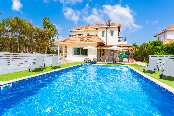 Beautiful villa with private pool and terrace with sea views . - Villa Archimedes . (Photo Gallery) }}