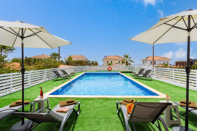 ,Private pool and terrace with sea views . - Villa Homer . (Галерея фотографий) }}