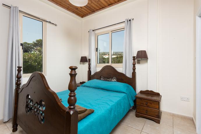 Double bedroom with en suite bathroom and A/C . - Villa Homer . (Galería de imágenes) }}