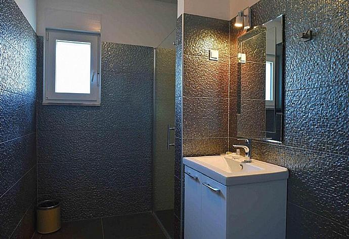 Villa Krnica Bathroom