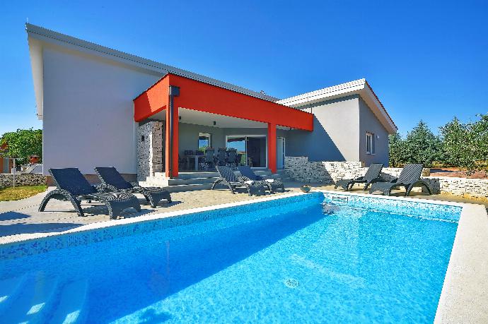 Villa Krnica Pool