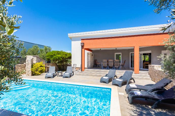 Beautiful villa with private pool and terrace . - Villa Krnica . (Fotogalerie) }}