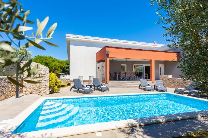 ,Beautiful villa with private pool and terrace . - Villa Krnica . (Galerie de photos) }}
