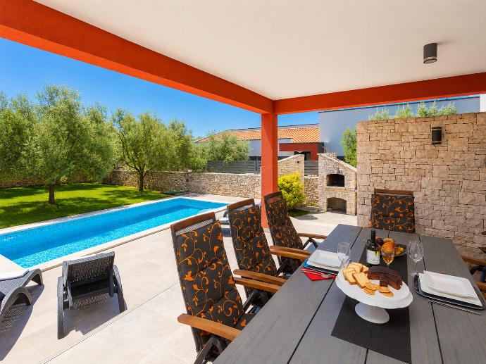 Sheltered terrace area . - Villa Krnica . (Photo Gallery) }}