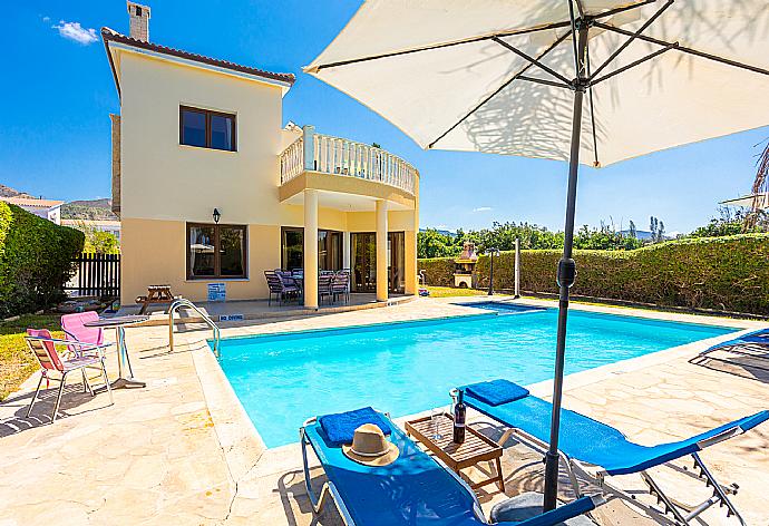 Beautiful villa with private pool and terrace . - Villa Tsikkos Ena . (Photo Gallery) }}