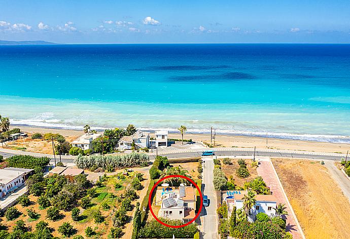 Aerial view showing location of Villa Tsikkos Ena . - Villa Tsikkos Ena . (Photo Gallery) }}