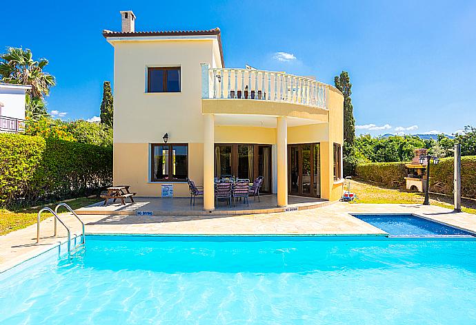 Beautiful villa with private pool and terrace . - Villa Tsikkos Ena . (Galerie de photos) }}