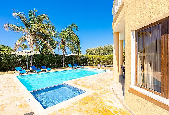 Beautiful villa with private pool and terrace . - Villa Tsikkos Ena . (Galería de imágenes) }}