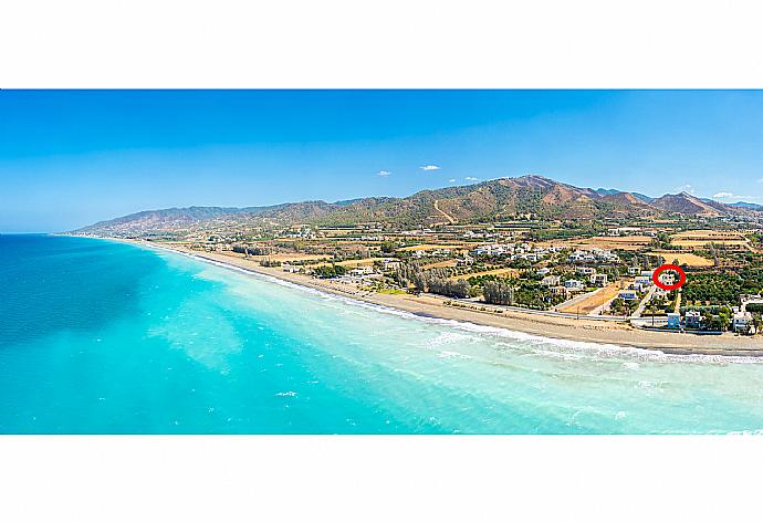 Aerial view showing location of Villa Tsikkos Tessera . - Villa Tsikkos Tessera . (Photo Gallery) }}