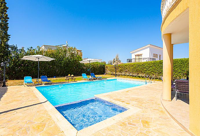 Beautiful villa with private pool and terrace . - Villa Tsikkos Tessera . (Galerie de photos) }}