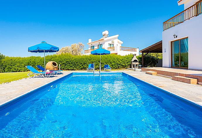 Private pool, terrace, and garden with sea views . - Blue Bay Villa Dimitris . (Photo Gallery) }}