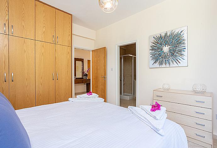 Double bedroom with en suite bathroom, A/C, and balcony access . - Villa Anna . (Photo Gallery) }}