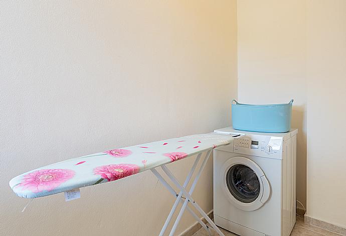 Laundry area . - Villa Anna . (Galerie de photos) }}