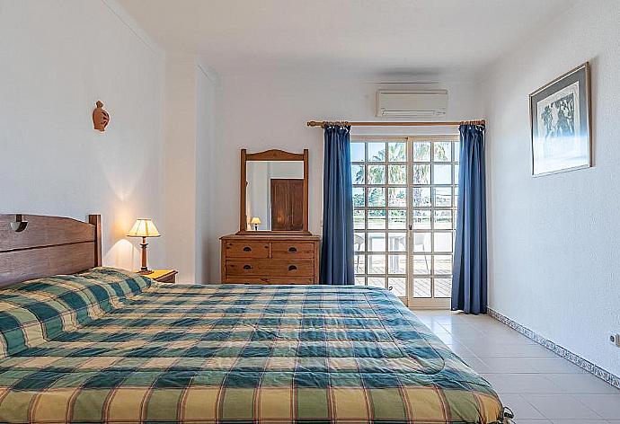 Double room . - Villa Nora . (Photo Gallery) }}