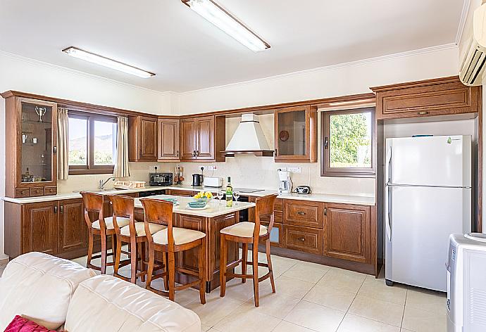 Equipped kitchen . - Villa Dora . (Photo Gallery) }}