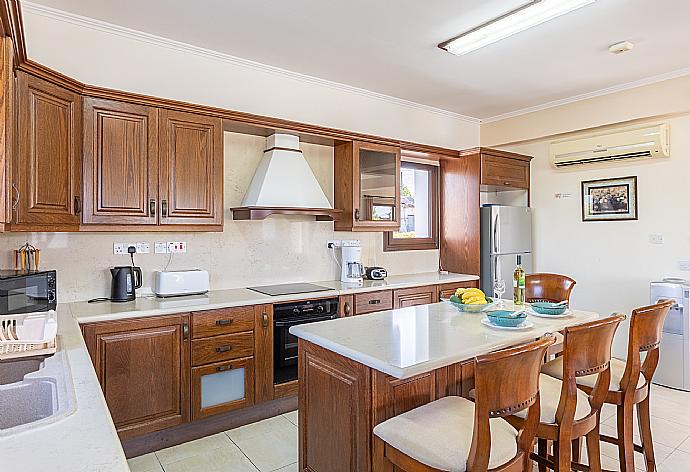 Equipped kitchen . - Villa Dora . (Fotogalerie) }}