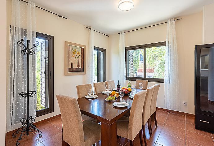 Living room with sofas, dining area, WiFi internet, and satellite TV . - Villa Iliana . (Fotogalerie) }}