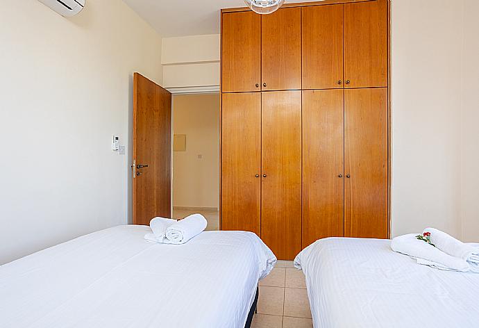 Twin bedroom with A/C . - Villa Iliana . (Photo Gallery) }}