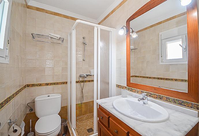 Villa Ana y Garcia Bathroom
