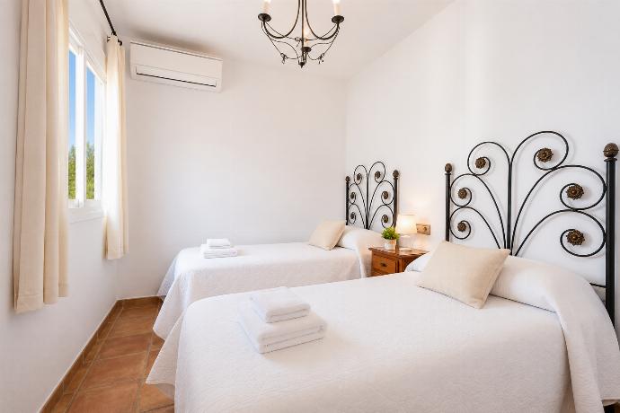 Villa Ana y Garcia