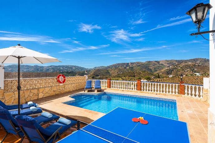 Private pool and terrace with panoramic countryside views . - Villa Ana y Garcia . (Photo Gallery) }}