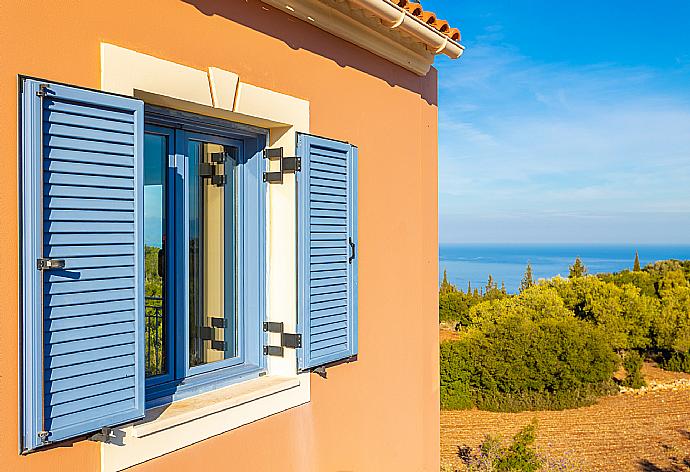 Sea views from balcony . - Villa Canova . (Photo Gallery) }}