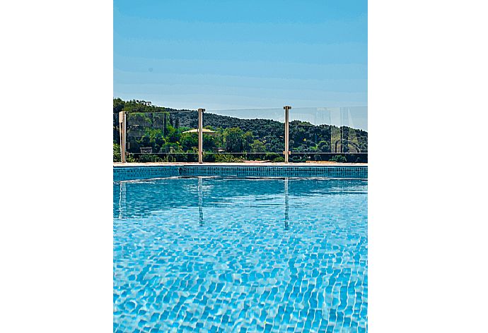 Private pool and terrace with sea views . - Villa Argo . (Galería de imágenes) }}