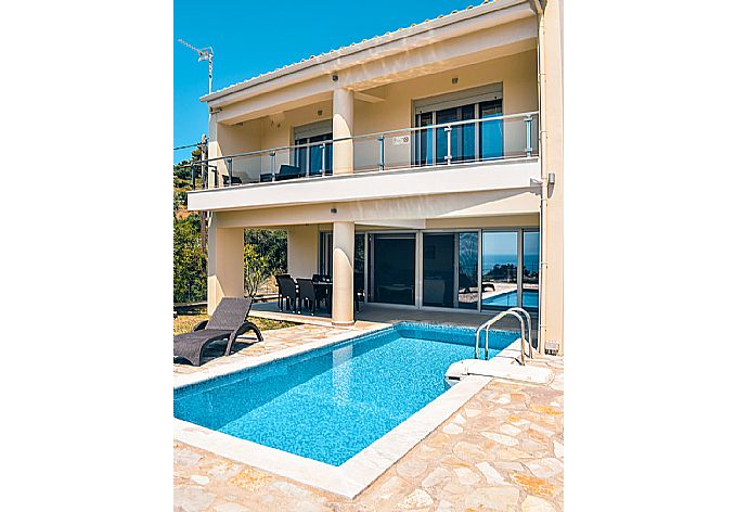 Beautiful villa with private pool and terrace with sea views . - Villa Argo . (Galería de imágenes) }}