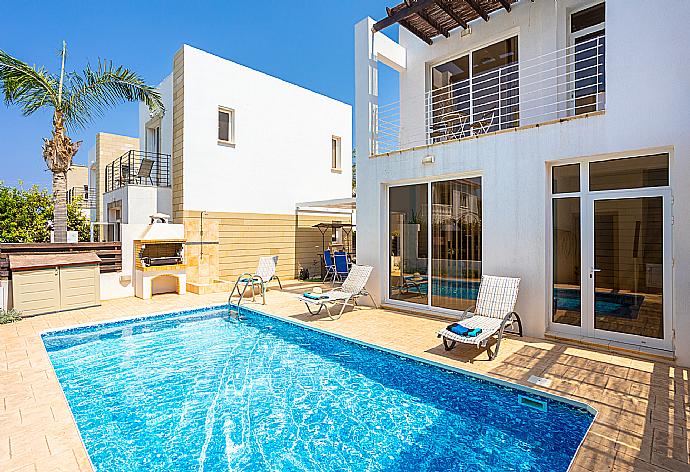 Beautiful villa with private pool and terrace . - Villa Vitamin Blue . (Fotogalerie) }}