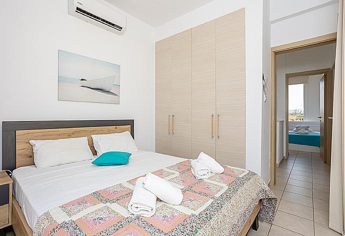 Double bedroom with A/C and balcony access . - Villa Vitamin Blue . (Galleria fotografica) }}