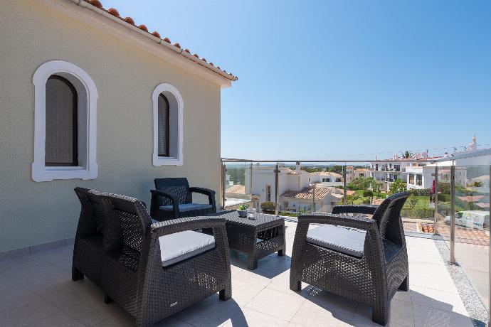 Outdoor upper terrace area with panoramic sea views . - Villa Quinta do Jolu . (Galleria fotografica) }}