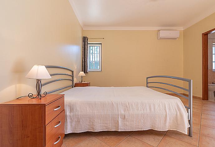 Double room with A/C . - Villa Santa Maria . (Photo Gallery) }}