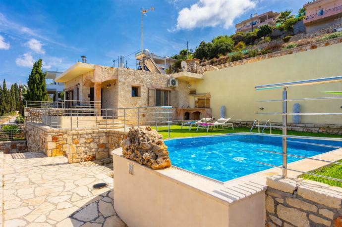  . - Stefania Villa Ena . (Галерея фотографий) }}