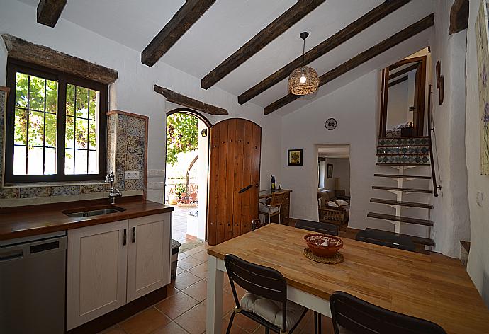 Equipped kitchen . - Villa Cortijo Mar . (Photo Gallery) }}