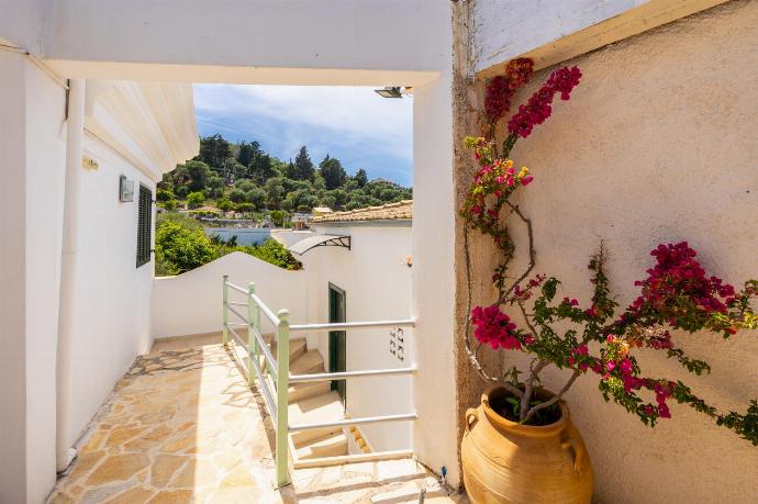 Shared terrace area . - Niki Studio Tria . (Photo Gallery) }}