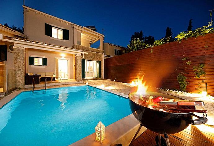 BBQ . - Villa George . (Fotogalerie) }}