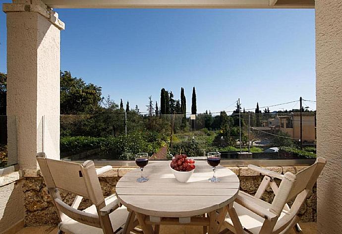 View from the upper balcony . - Villa George . (Fotogalerie) }}