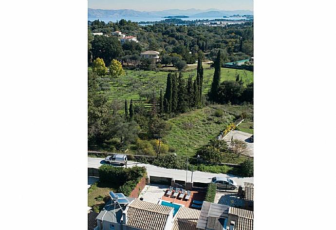 Aerial view . - Villa George . (Galleria fotografica) }}