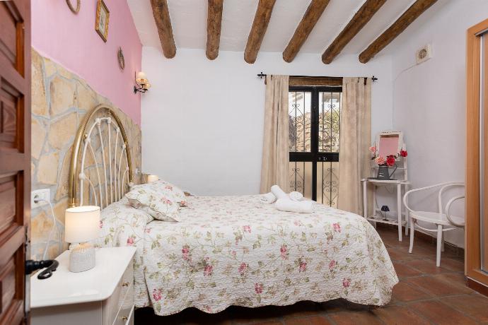 Double bedroom with A/C . - Villa Jardin . (Fotogalerie) }}