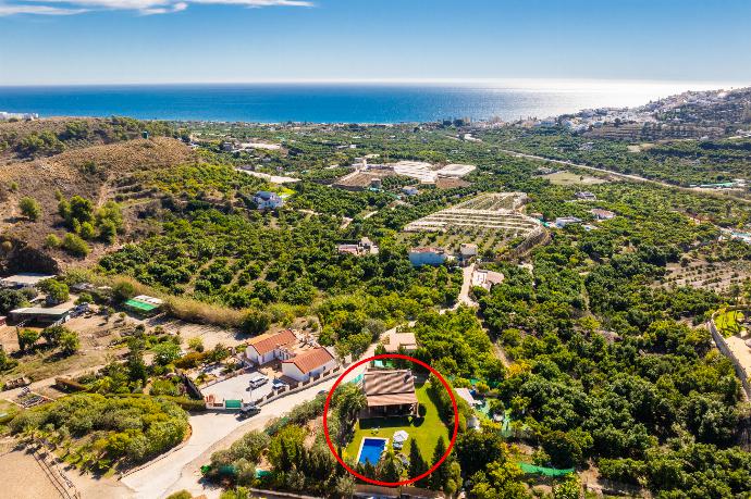 Aerial view showing location of villa . - Villa Loli Imaroga One . (Photo Gallery) }}