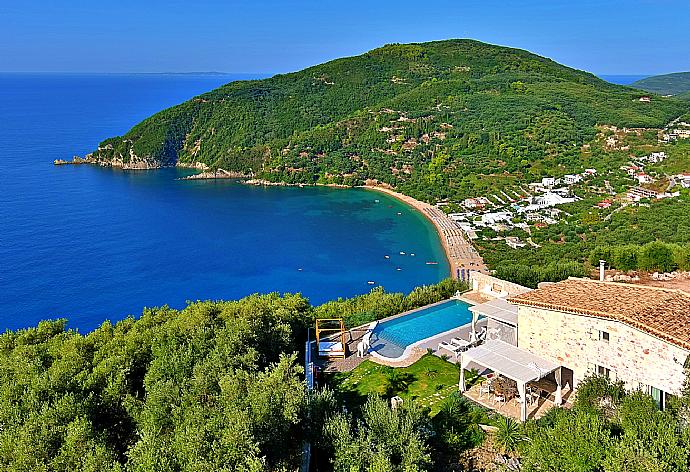 ,Beautiful villa with private infinity pool and terrace with panoramic sea views . - Villa Horizon Blue . (Photo Gallery) }}