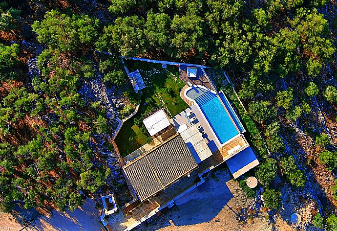 Aerial view of Villa Horizon Blue . - Villa Horizon Blue . (Galería de imágenes) }}