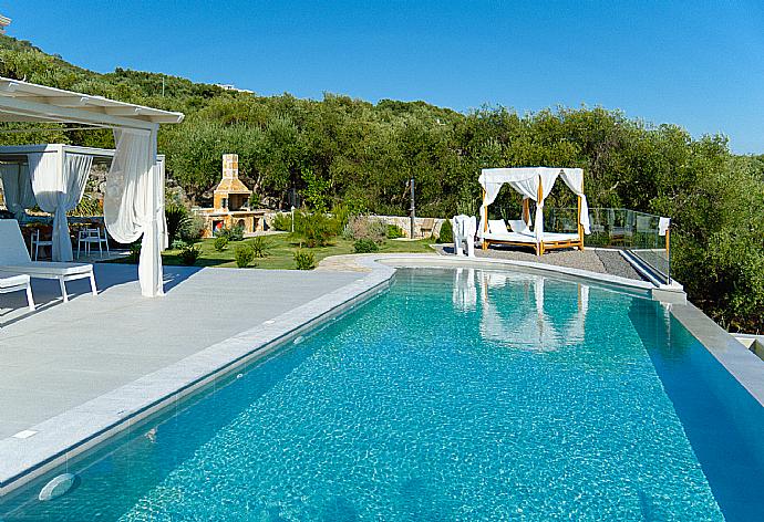 Private infinity pool and terrace with panoramic sea views . - Villa Horizon Blue . (Galerie de photos) }}